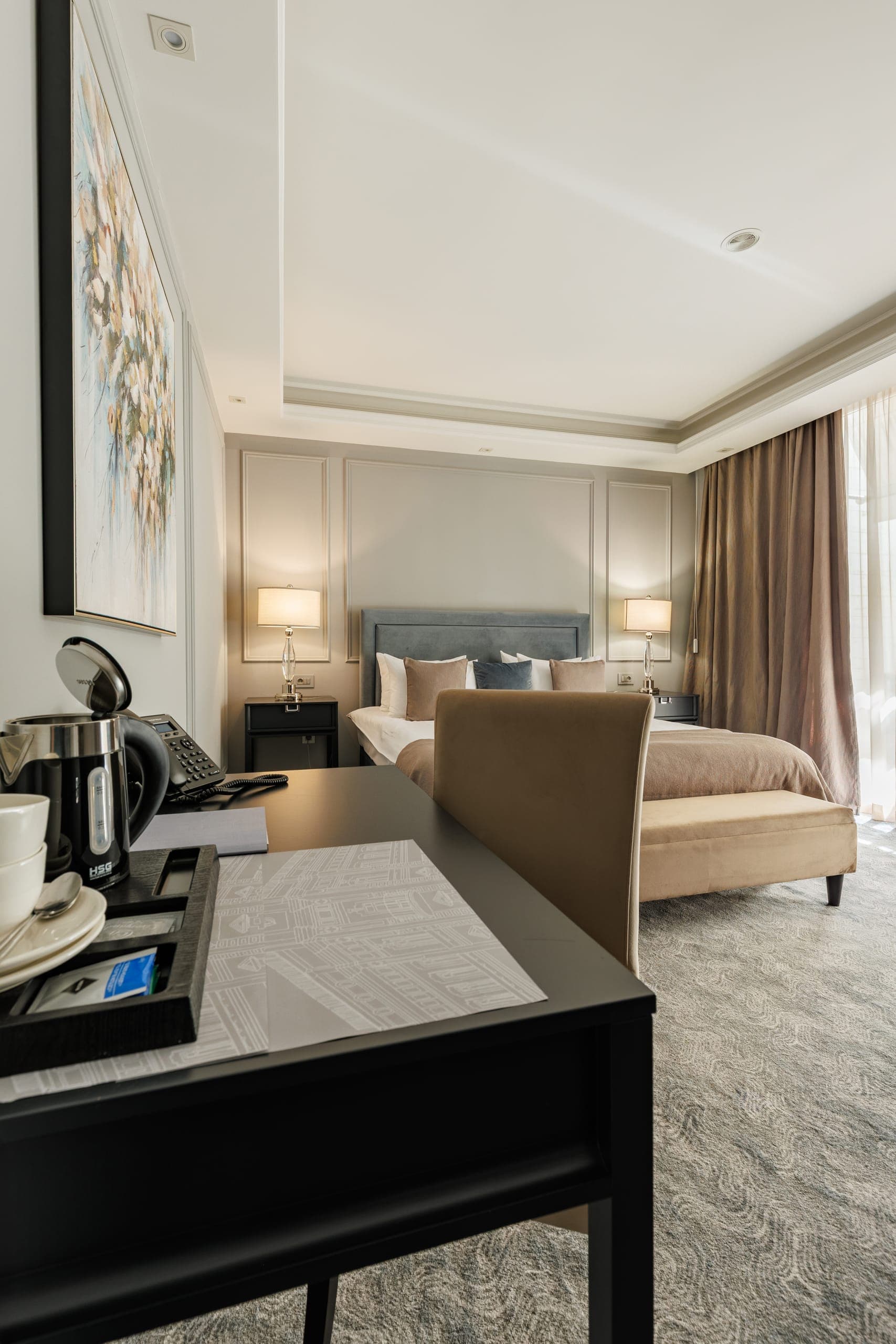 The Hotel 4